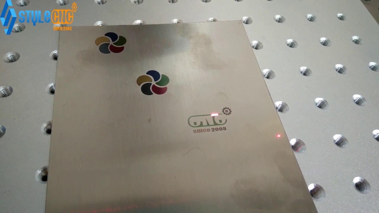 不銹鋼上的光纖激光打標(biāo)彩色標(biāo)識 不銹鋼上的光纖激光打標(biāo)彩色標(biāo)識